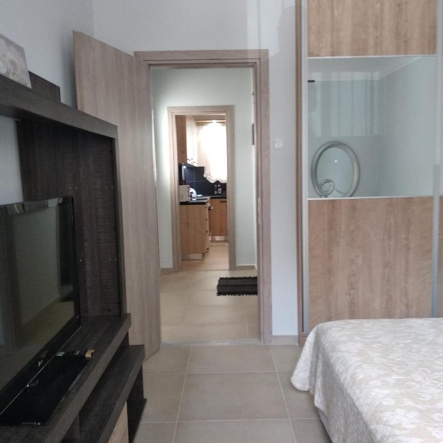Central Town House 60M2**** Le Pirée Extérieur photo