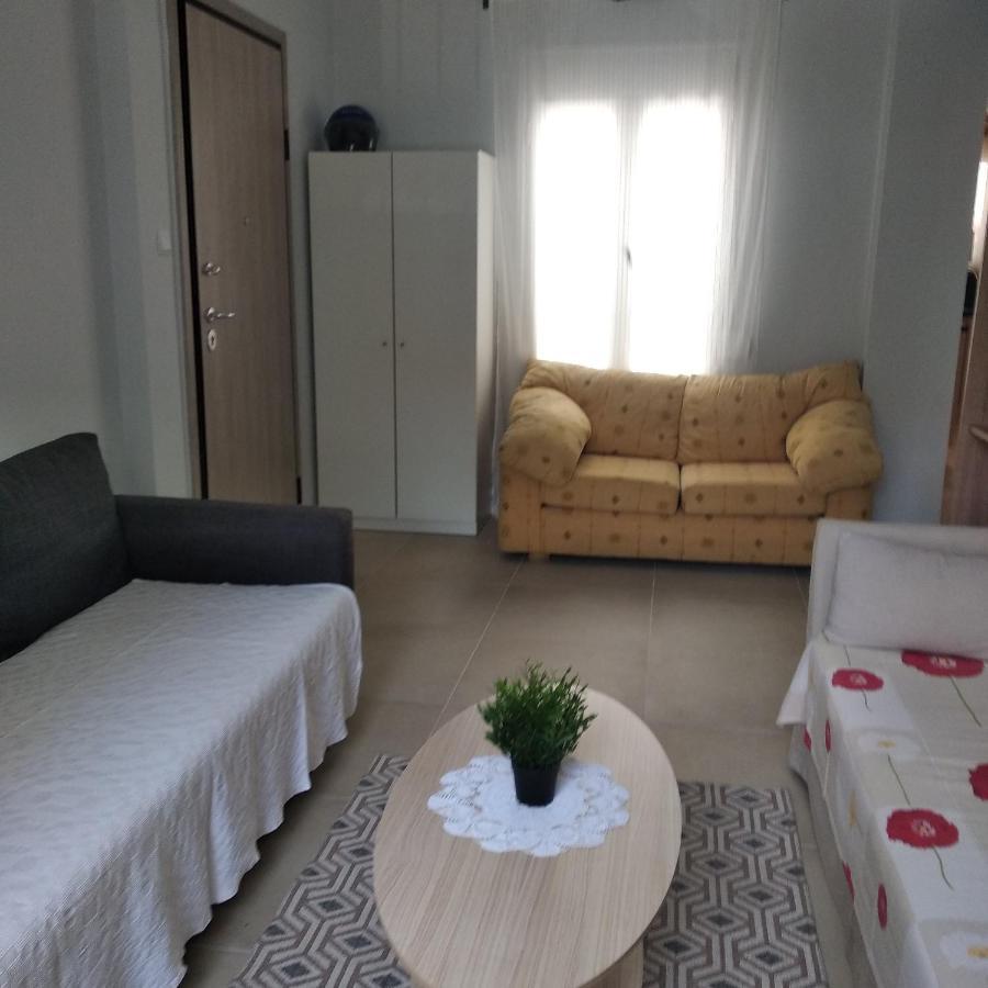 Central Town House 60M2**** Le Pirée Extérieur photo