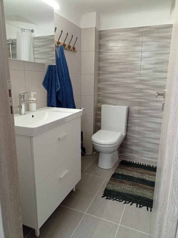 Central Town House 60M2**** Le Pirée Extérieur photo
