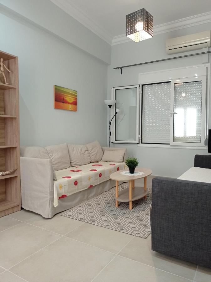 Central Town House 60M2**** Le Pirée Extérieur photo